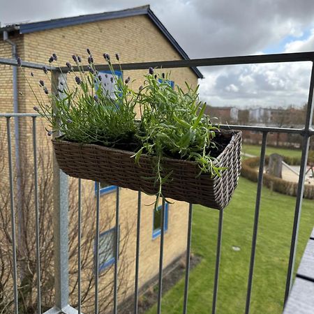 Stor Og Lys Lejlighed I Hjertet Af Holstebro Buitenkant foto