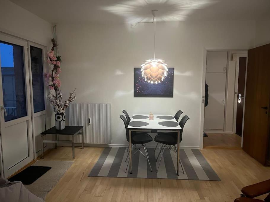Stor Og Lys Lejlighed I Hjertet Af Holstebro Buitenkant foto